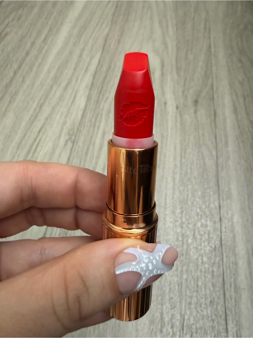 New Charlotte Tilbury Matte Revolution Lipstick Tell Laura